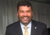 Deputado baiano interrompe campanha após sofrer paralisia facial