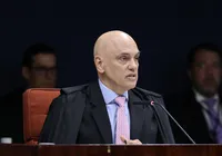 Alexandre de Moraes classifica atos de Bolsonaro como retrocesso à condição colonial imagem
