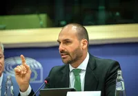 Câmara inicia processo que pode cassar mandato de Eduardo Bolsonaro imagem