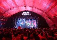 Guia da Arena A TARDE: ingressos, estacionamento e + no show de Seu Jorge imagem