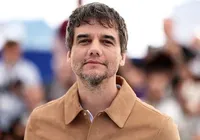 Peça com Wagner Moura inicia venda de ingressos em Salvador; confira imagem