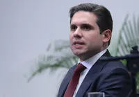 Renan Calheiros critica Hugo Motta e o compara a Severino Cavalcante imagem