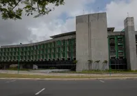 SEC vai registrar denúncia contra deputado após invasão a almoxarifado imagem