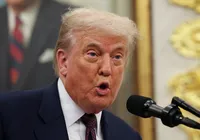 Tylenol na gravidez? Trump sugere ligação com autismo e gera polêmica imagem