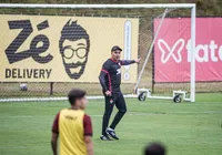 VÍDEO: Jair Ventura comanda primeiro treinamento no Vitória