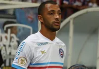 Zagueiro emprestado pelo Bahia faz gol 'de peixinho' na Sula; assista