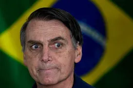 Bolsonaro é diagnosticado com câncer de pele - Imagem