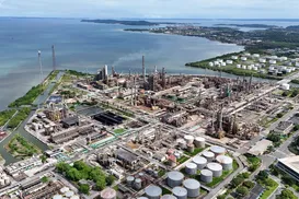 Refinaria de Mataripe tem alta de 71% no diesel e 45% na gasolina só em março - Imagem