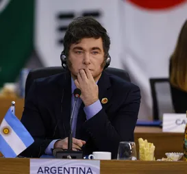 Javier Milei ignora Lula ao falar sobre eleições no Brasil - Imagem