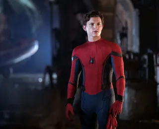 Tom Holland sofre grave acidente e filmagens de Homem-Aranha são paralisadas