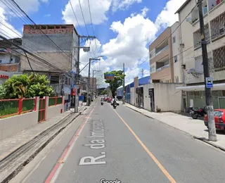 Adolescentes tocam campainha de casa e espancam idoso no Bonfim