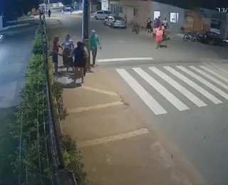 Vídeo: Bebê engasgado é salvo por PMs no meio da rua em Barreiras