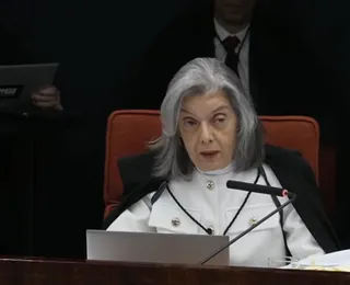 Cármen Lúcia abre voto no STF: “Ação penal pulsa o Brasil que me dói”