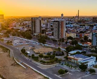 Cidade ao lado da Bahia é a segunda que mais fatura com água de coco