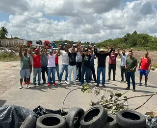 Demitidos da Caraíba protestam por descumprimento de acordo