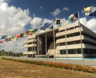 Ex-prefeitos da Bahia querem 'invadir' a Alba em 2026; entenda