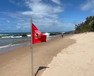 Homem morre afogado na Praia da Paciência em Salvador