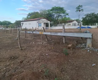 Homem morre eletrocutado após tentar sinalizar área de risco na Bahia