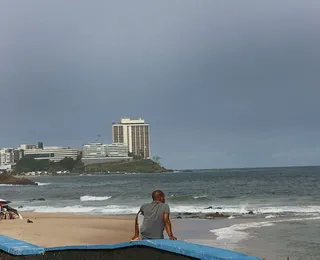 Jovem desaparecido em Amaralina entrou pela praia da Pituba com o irmão