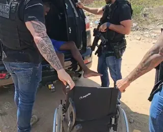 Líder criminoso com deficiência é preso por extorquir comerciantes
