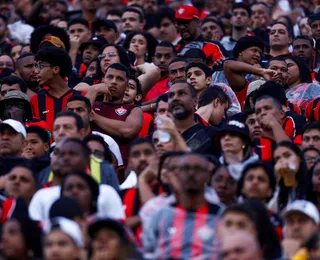 Matheuzinho avalia expulsão de Dudu: "jogar com um a menos é difícil"