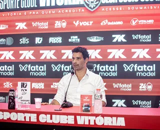 Apenas três dos oito reforços do Vitória jogaram contra o Fluminense