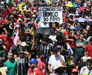 Povo brasileiro vence e sepulta PEC da Blindagem
