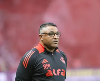 Sem demitir Chagas, Vitória faz oferta para técnico ex-Bahia; entenda