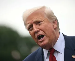 Justiça toma decisão após Trump processar jornal