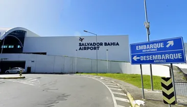 Homem é preso por tentar fraudar passagem no Aeroporto de Salvador