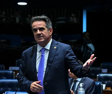 Presidente do PP reage a candidatura de Flávio e manda recado ao PL - Imagem