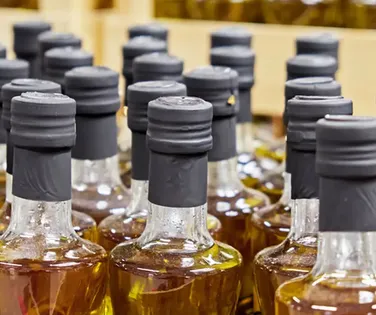 Ator denuncia golpe ao comprar videogame e receber garrafa de azeite - Imagem