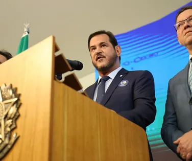 União Brasil dá ultimato para filiados deixarem cargos no governo Lula - Imagem