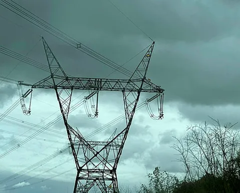 Conta de luz mais barata: nova regra promete economia para brasileiros - Imagem