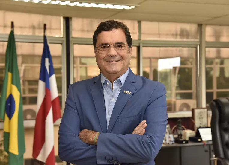 Angelo Almeida reafirma compromisso com desenvolvimento da Bahia