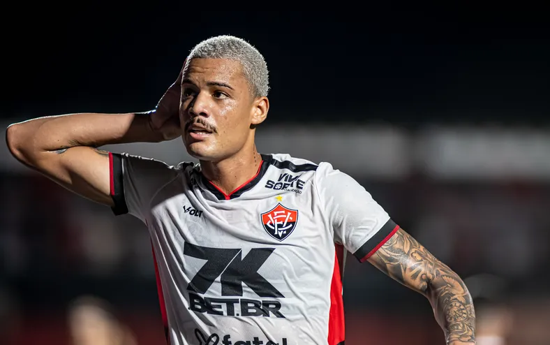 Três meses após saída, Janderson segue na artilharia do Vitória no ano - Imagem