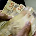 ALBA: salário dos servidores sobe 4,5%; valores serão pagos em 2 etapas imagem