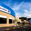 Adeus, Carrefour! Supermercado decide vender lojas e deixar país imagem