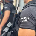 Suspeita de envolvimento em mortes e apoio logístico a facção é presa imagem