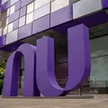 Após demitir 12 pessoas, Nubank recebe convocação urgente imagem
