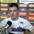 Artilheiro isolado do Vitória, Kayzer se emociona: "Maior felicidade" imagem