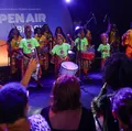 Banda Didá encerra Open Air Brasil com ação recreativa para crianças imagem