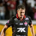 Brasileirão: zagueiro do Vitória entra para Seleção da Rodada após gol imagem