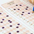 Secretaria anuncia concurso com 1 mil vagas e salários de até R$ 12 mil imagem