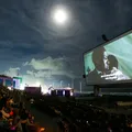 Cinema à beira-mar encanta público no Open Air Brasil em Salvador imagem