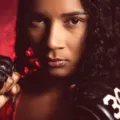 Conheça a baiana que sofreu agressão, aprendeu a lutar e chegou ao UFC imagem