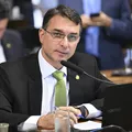 Flávio Bolsonaro pode recuar de anistia e faz apelo por dosimetria imagem