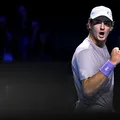 É Brasil: Fonseca vence espanhol e vai à final do ATP 500 imagem