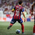 Éverton Ribeiro revela câncer na tireoide: "Vamos vencer essa batalha" imagem