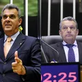Ex-prefeito volta a 'cair da cadeira' após retorno de Brito à Câmara imagem